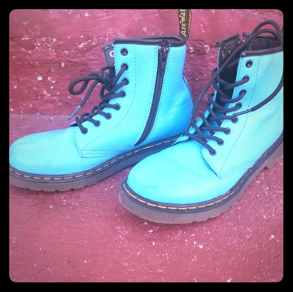 Dr. Martens Other - Dr.martens kids collection Delaney baby blue boots